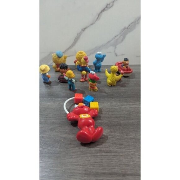 Sesame Street Collectible Figurines Lot Of 10 Vintage Plastic Toys Mixed Charact - Picture 2 of 6